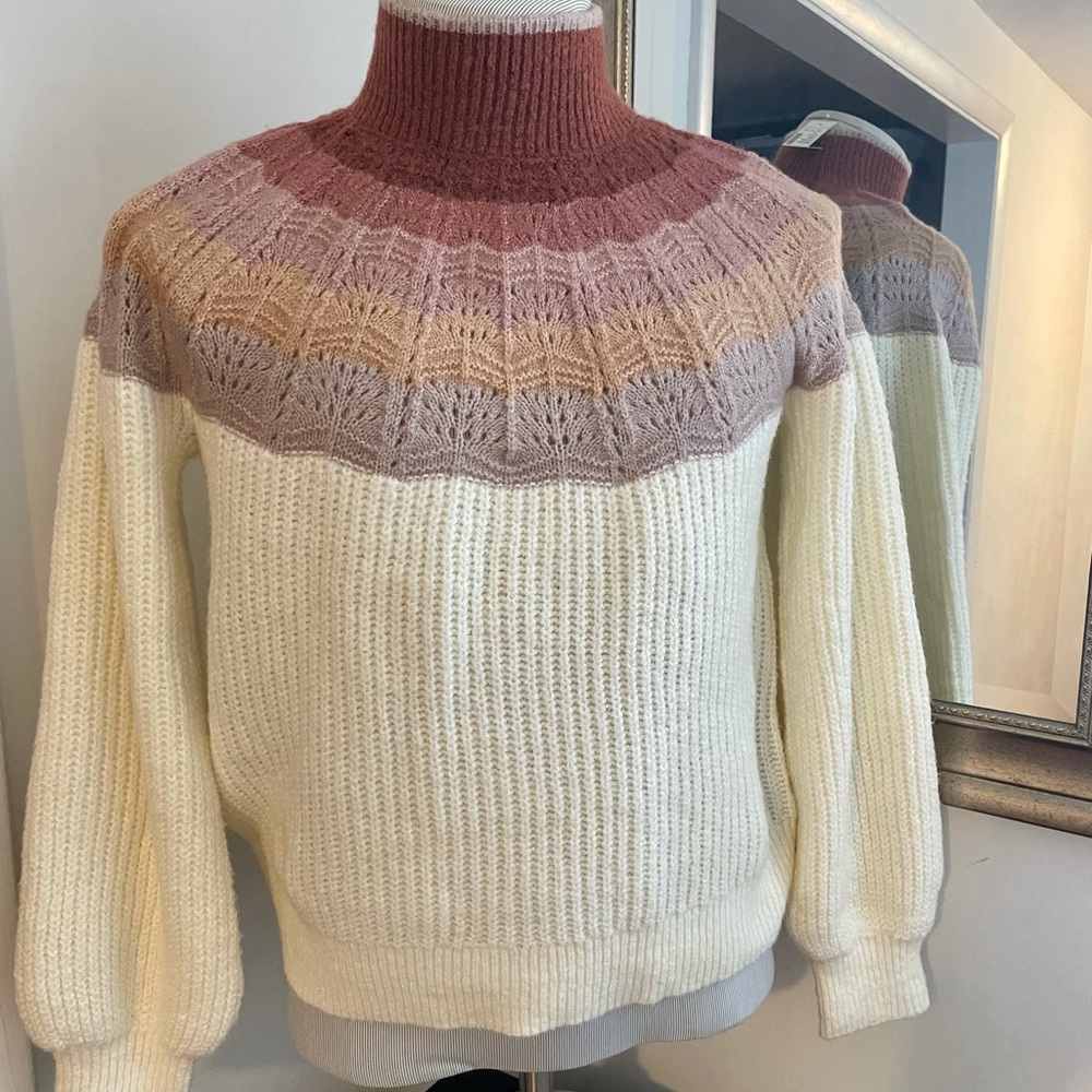 NWT Maurices Mock Neck Knit Sweater Puff Sleeves